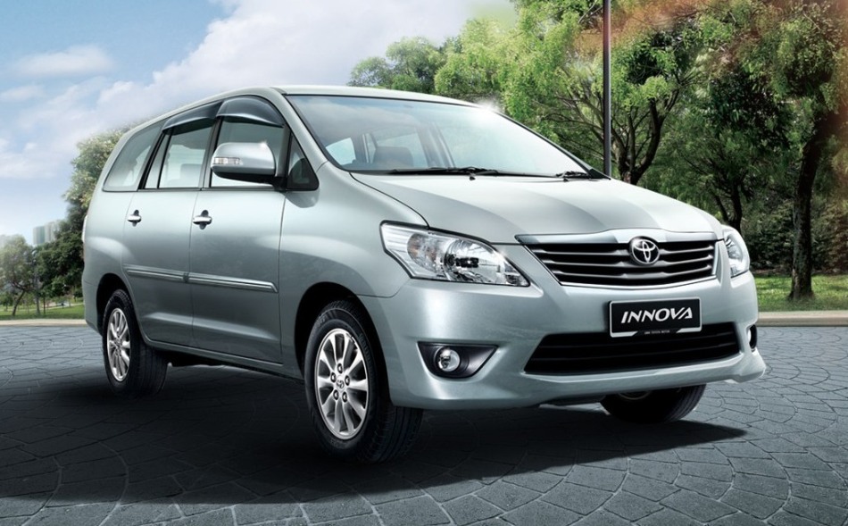Toyota-Kijang-Innova-Makassar